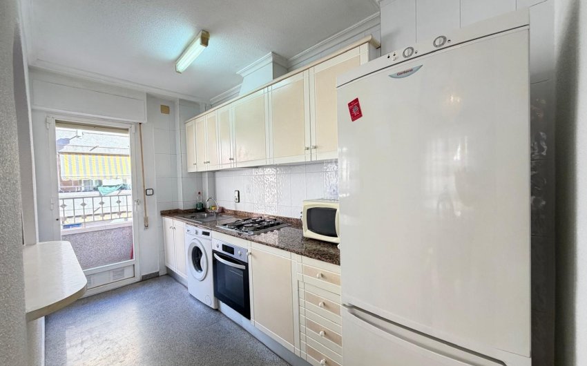 Revente - Apartment -
Torrevieja - Playa del Cura