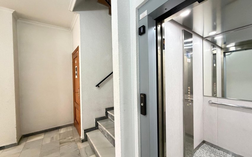 Revente - Apartment -
Torrevieja - Playa del Cura
