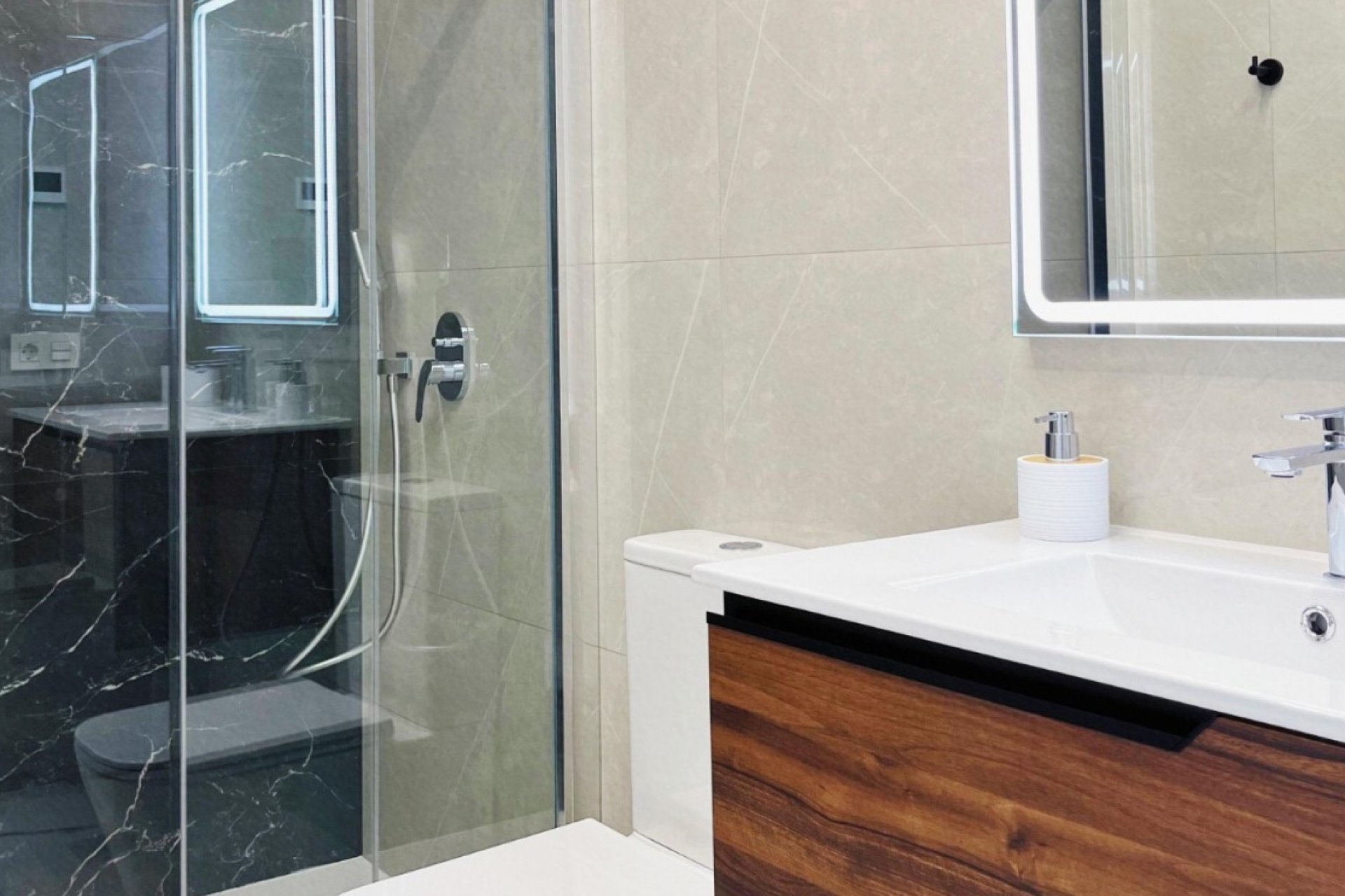 Revente - Apartment -
Torrevieja - Playa del Cura