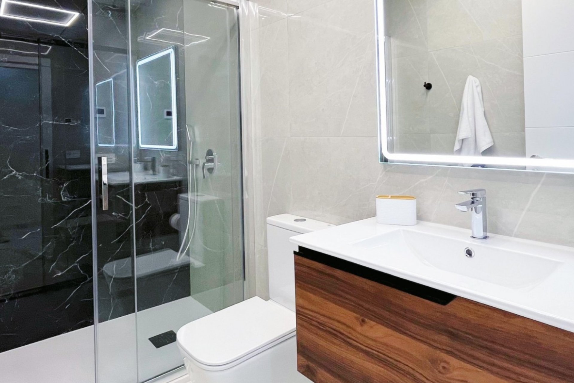 Revente - Apartment -
Torrevieja - Playa del Cura