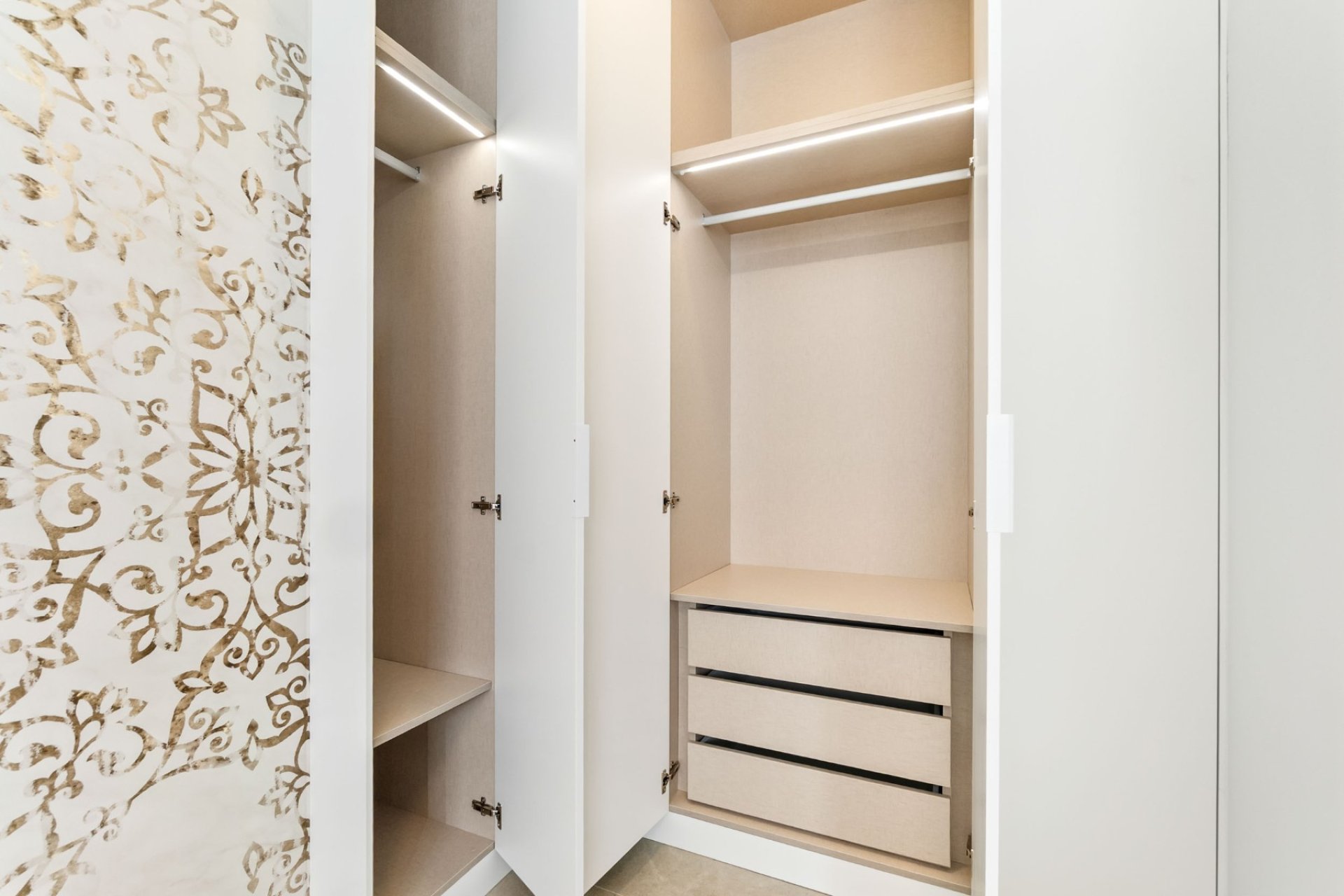 Revente - Apartment -
Torrevieja - Playa del Cura