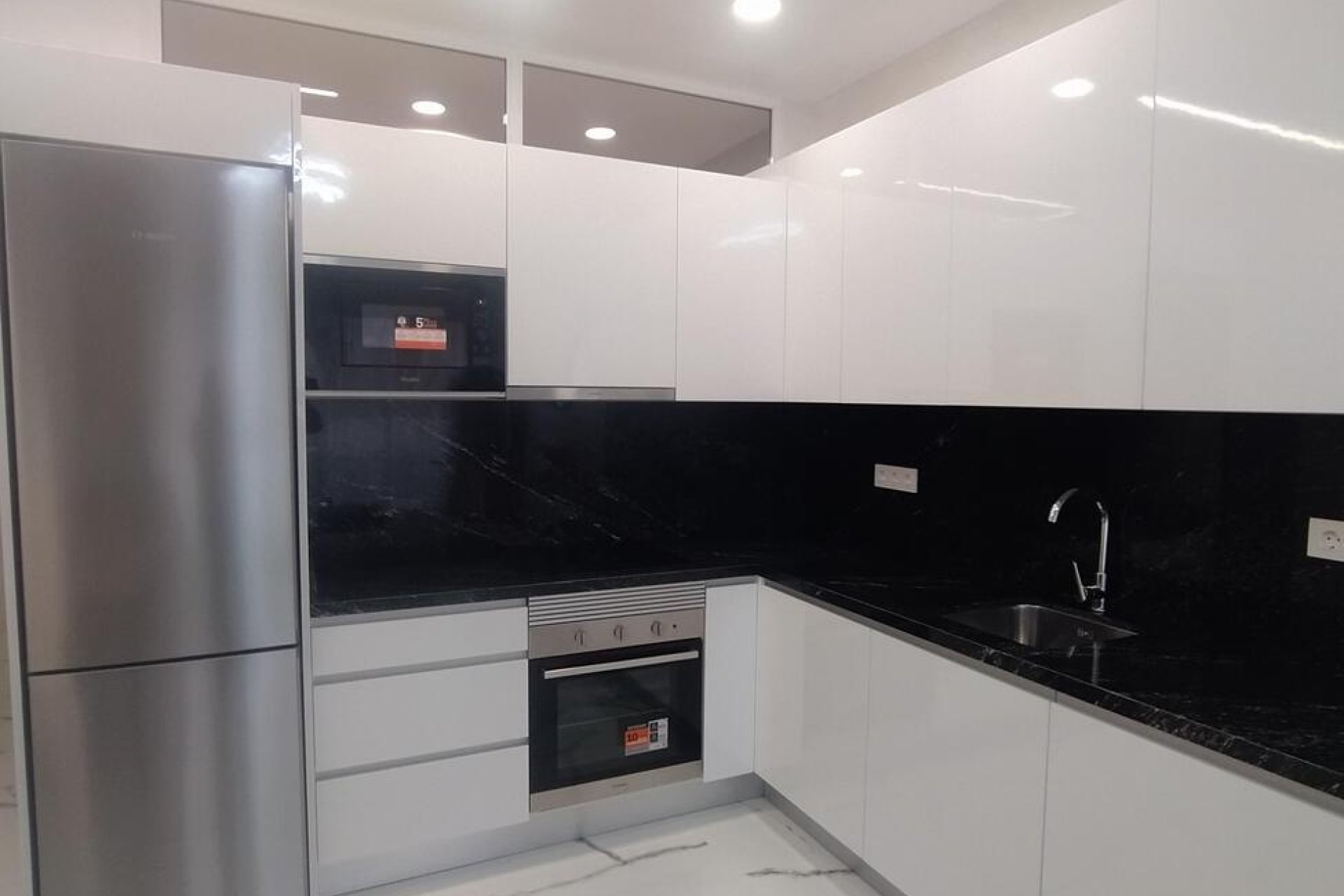 Revente - Apartment -
Torrevieja - Playa del Cura