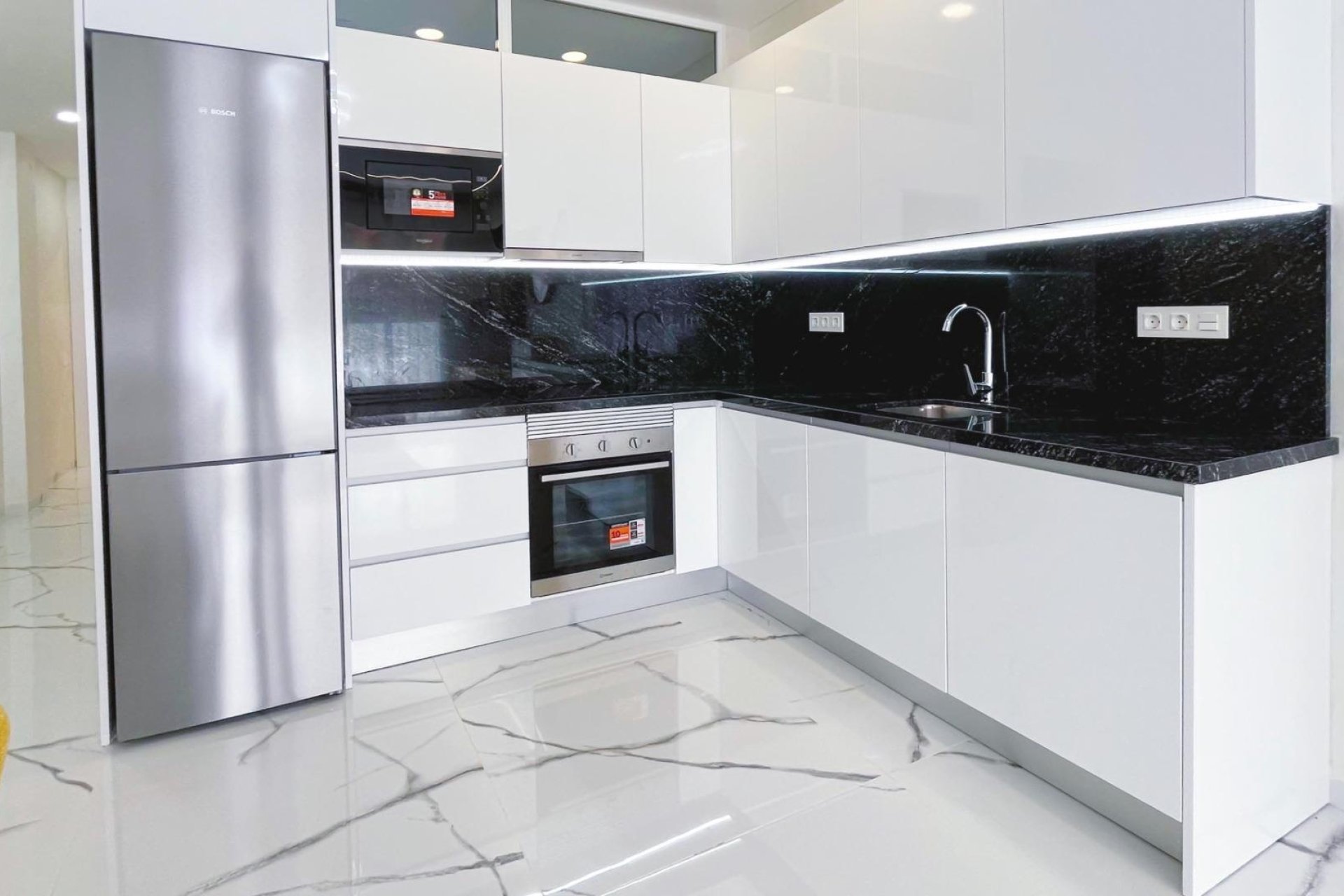 Revente - Apartment -
Torrevieja - Playa del Cura