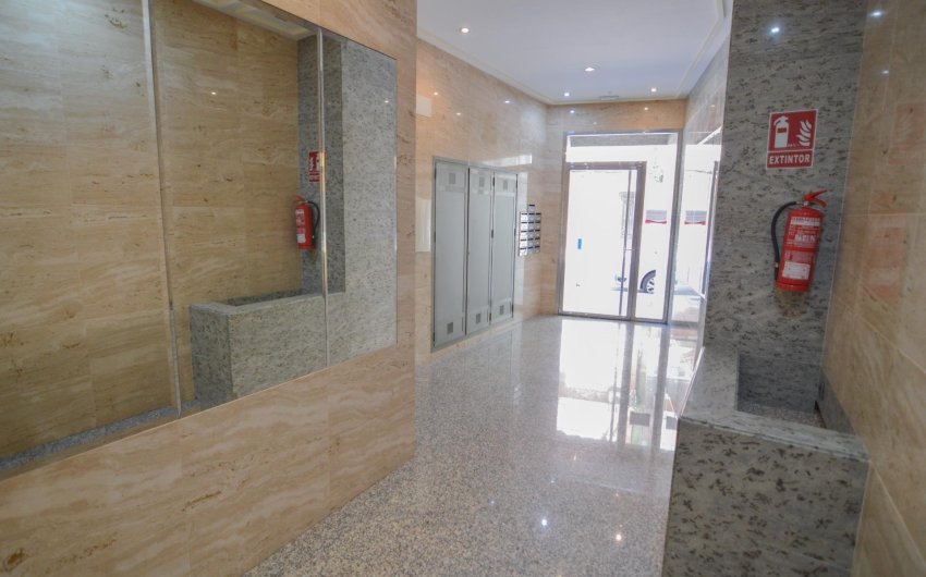 Revente - Apartment -
Torrevieja - Playa del Cura