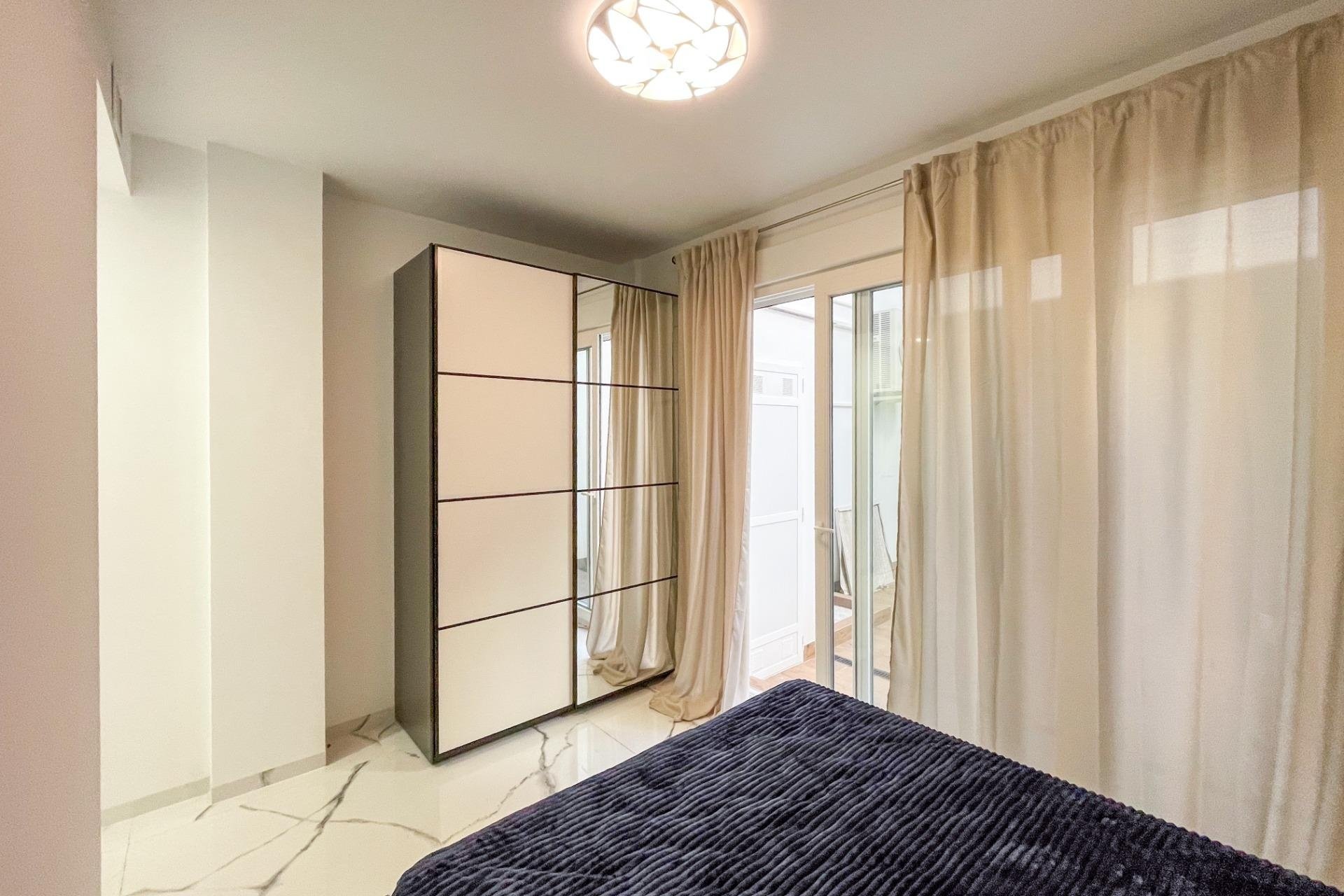 Revente - Apartment -
Torrevieja - Playa del Cura