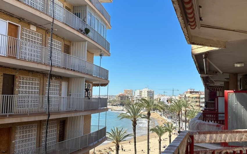 Revente - Apartment -
Torrevieja - Playa del Cura
