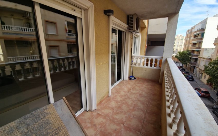 Revente - Apartment -
Torrevieja - Playa del Cura