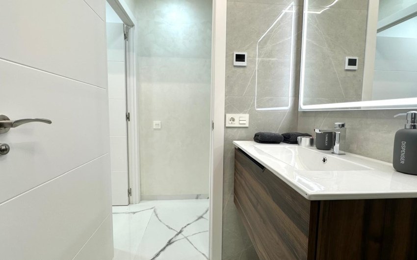 Revente - Apartment -
Torrevieja - Playa del Cura
