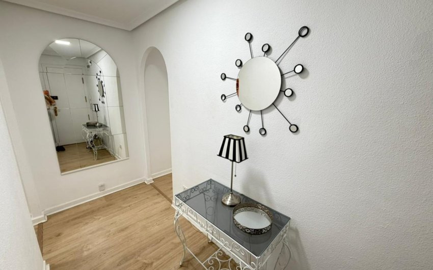 Revente - Apartment -
Torrevieja - Playa del Cura