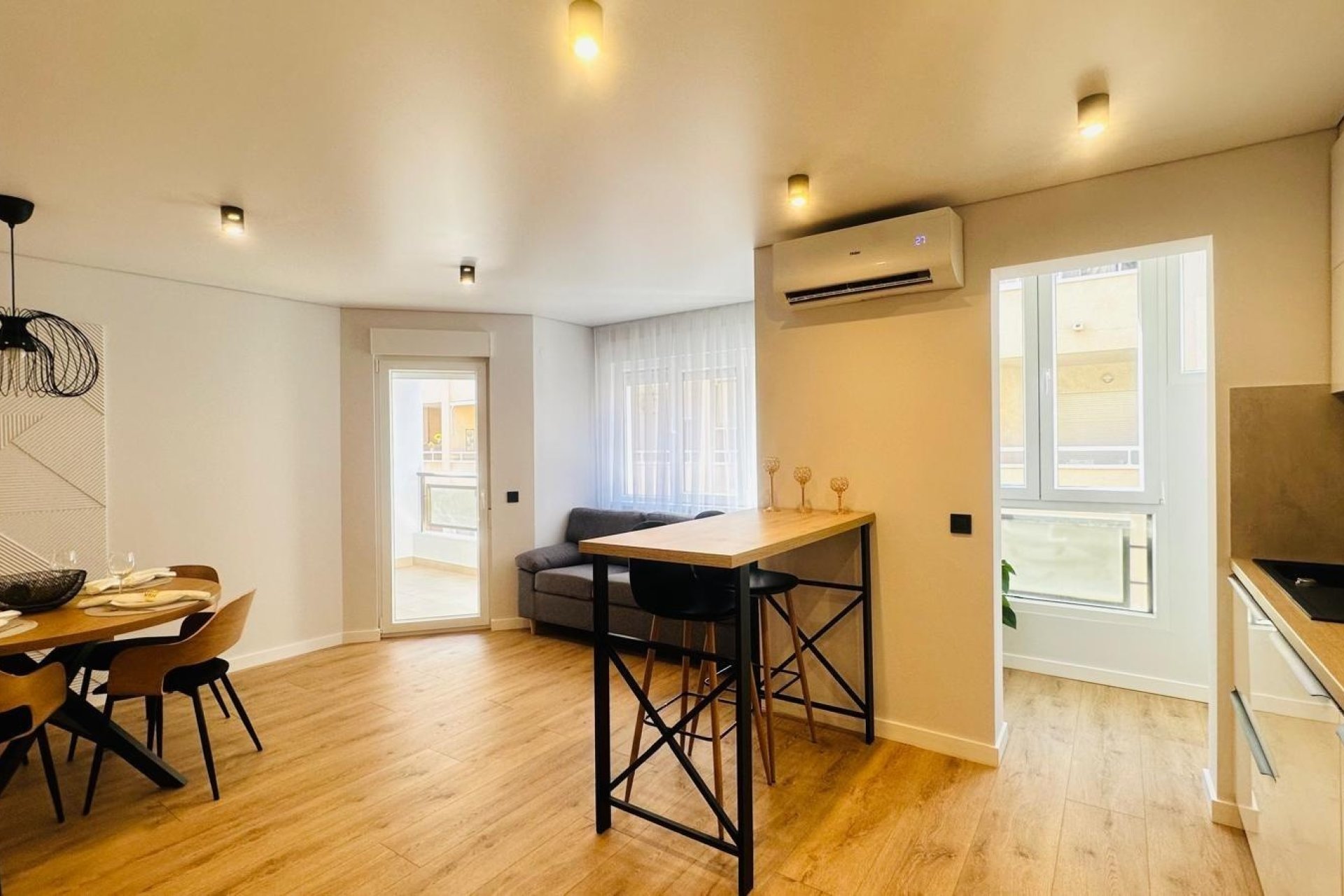 Revente - Apartment -
Torrevieja - Playa del Cura