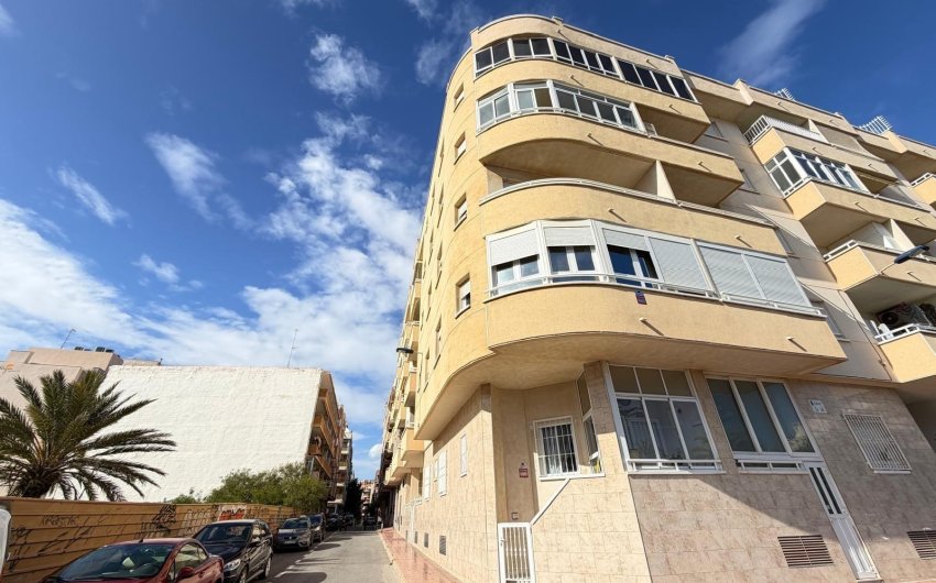Revente - Apartment -
Torrevieja - Playa del Cura