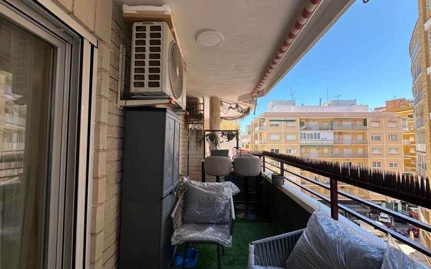Revente - Apartment -
Torrevieja - Playa del Cura