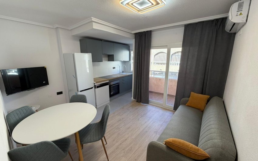 Revente - Apartment -
Torrevieja - Playa del Cura