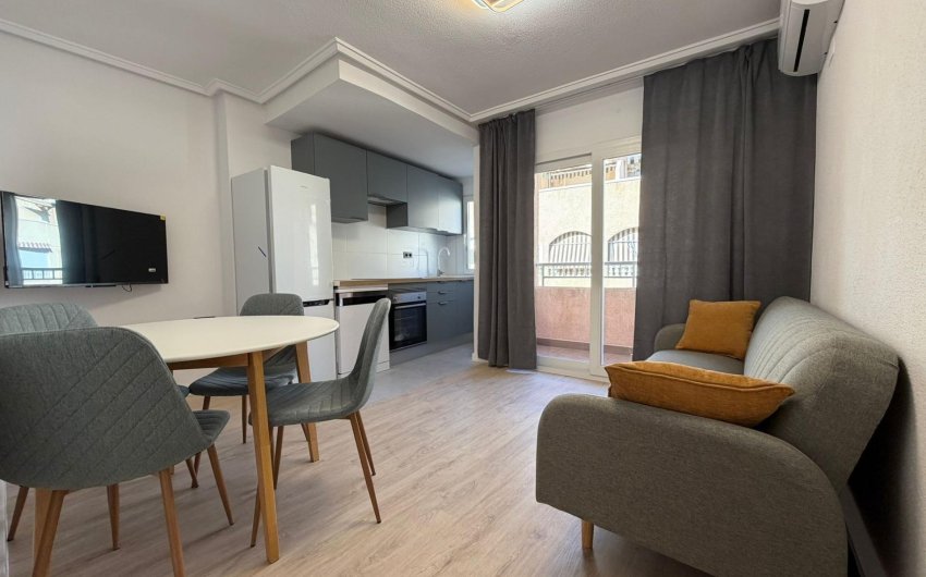 Revente - Apartment -
Torrevieja - Playa del Cura