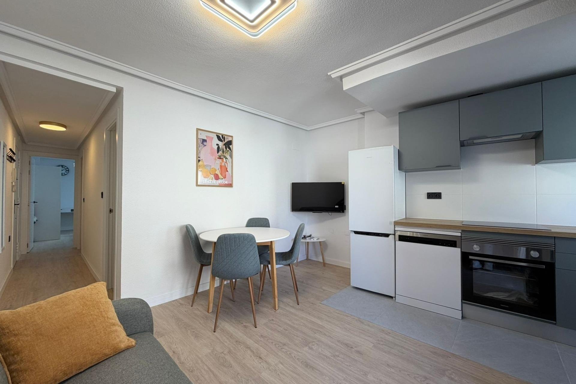 Revente - Apartment -
Torrevieja - Playa del Cura