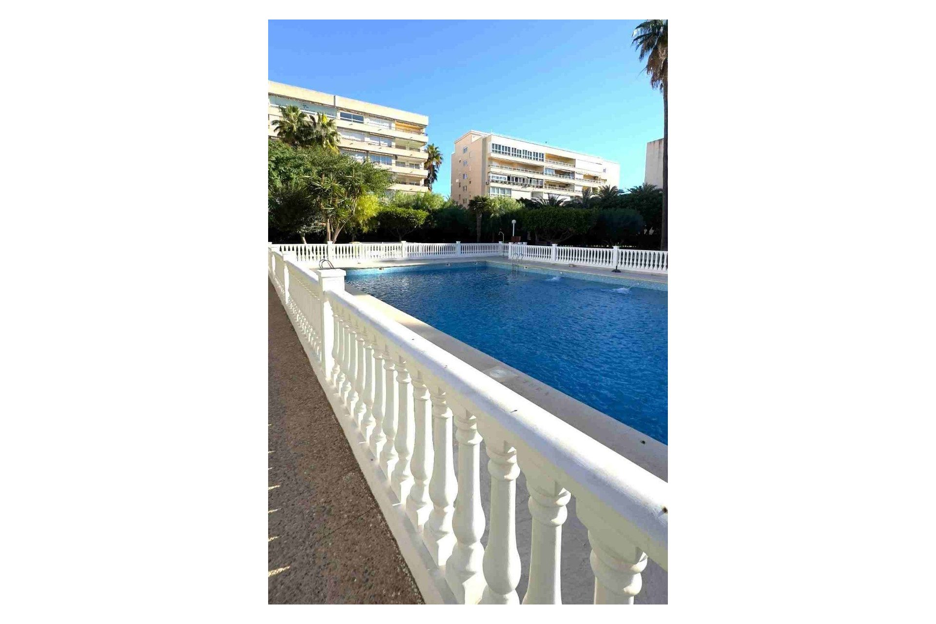 Revente - Apartment -
Torrevieja - Playa Los Locos