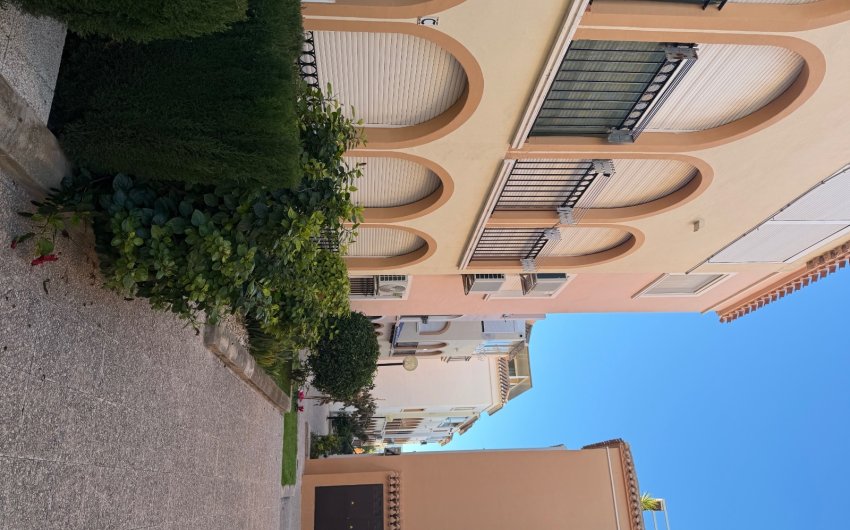 Revente - Apartment -
Torrevieja - Playa Los Naufragos