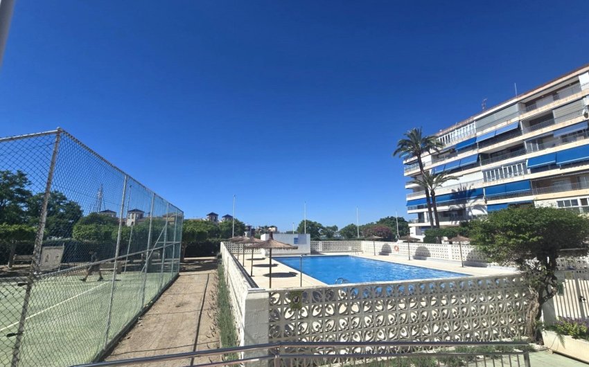 Revente - Apartment -
Torrevieja - Puerto Deportivo Marina Salinas