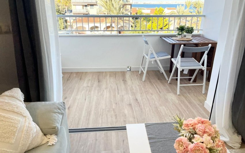 Revente - Apartment -
Torrevieja - Punta Prima
