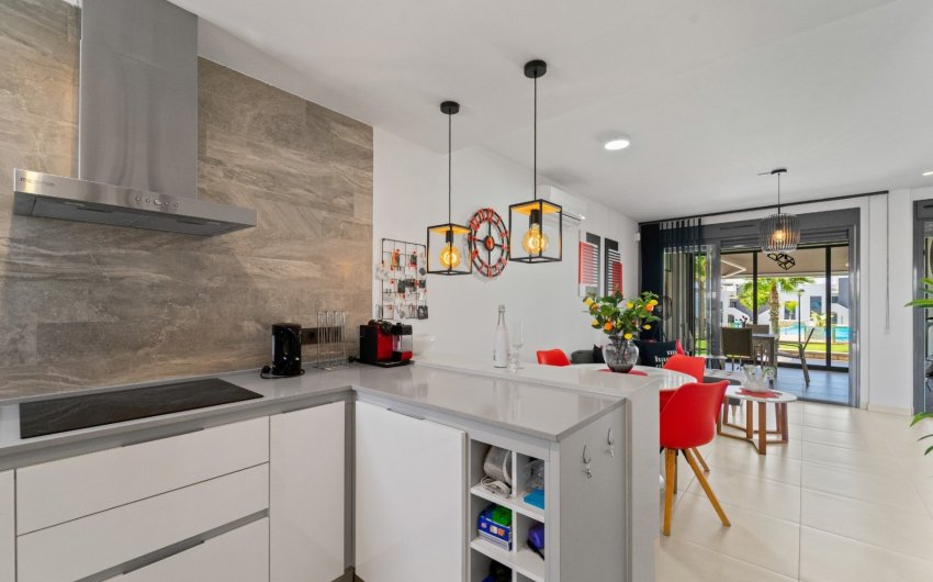 Revente - Apartment -
Torrevieja - Punta Prima