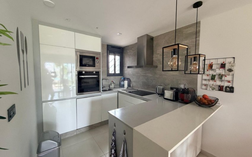 Revente - Apartment -
Torrevieja - Punta Prima