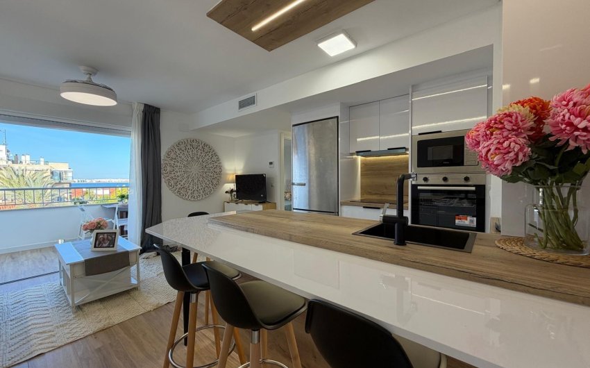 Revente - Apartment -
Torrevieja - Punta Prima