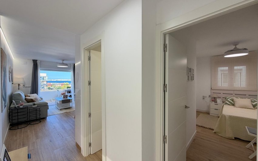 Revente - Apartment -
Torrevieja - Punta Prima