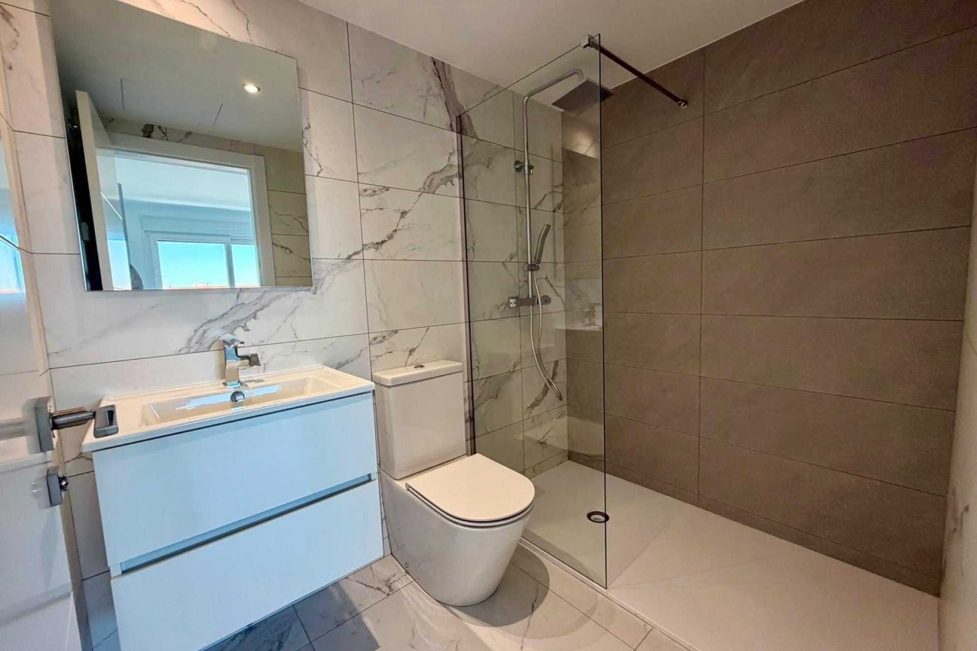 Revente - Apartment -
Torrevieja - Punta Prima