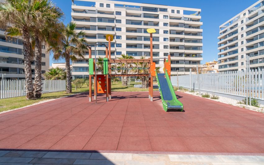 Revente - Apartment -
Torrevieja - Punta Prima