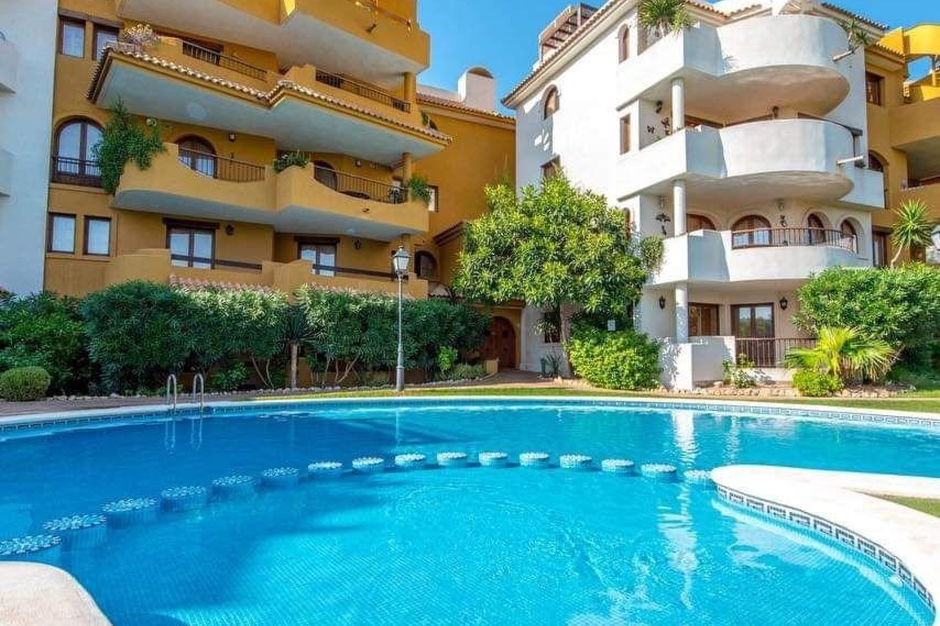 Revente - Apartment -
Torrevieja - Punta Prima