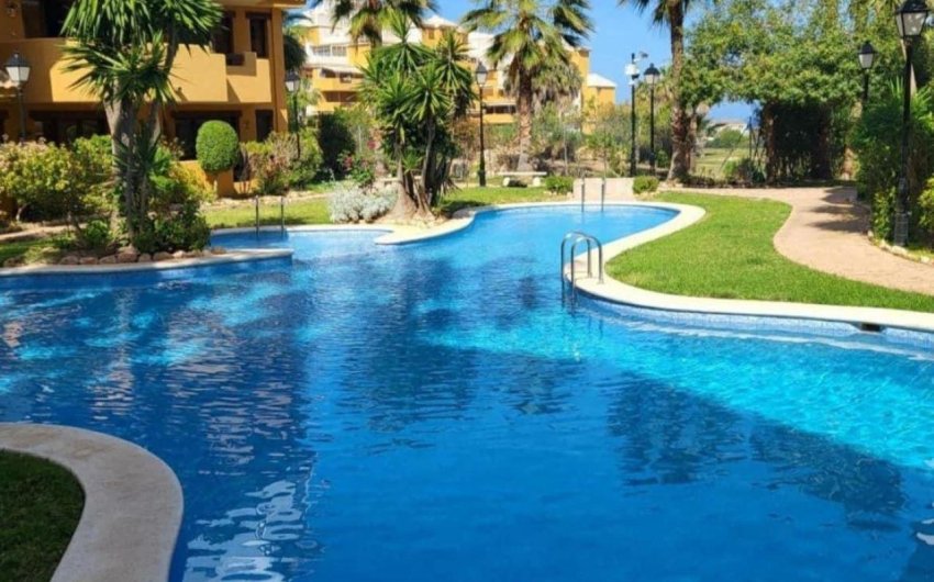 Revente - Apartment -
Torrevieja - Punta Prima