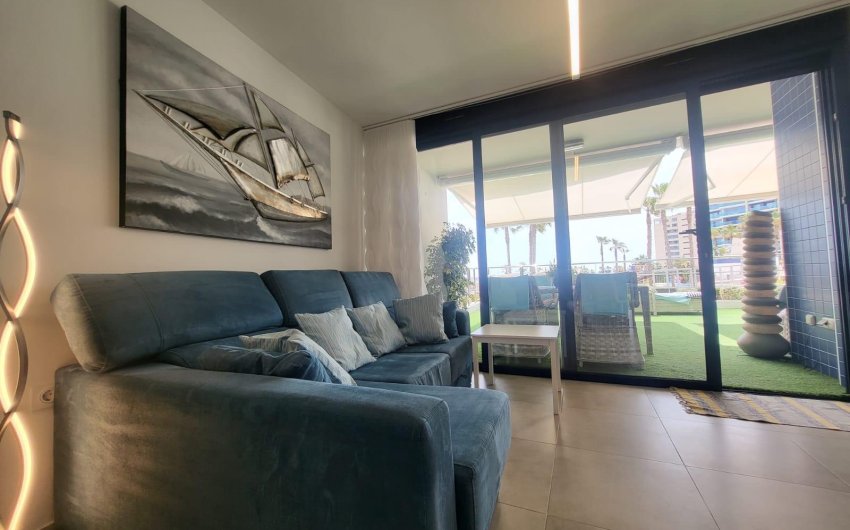 Revente - Apartment -
Torrevieja - Punta Prima