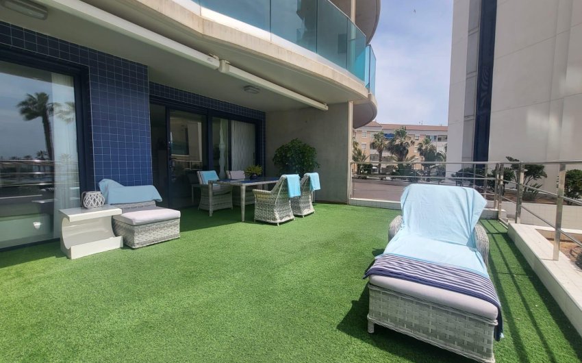 Revente - Apartment -
Torrevieja - Punta Prima
