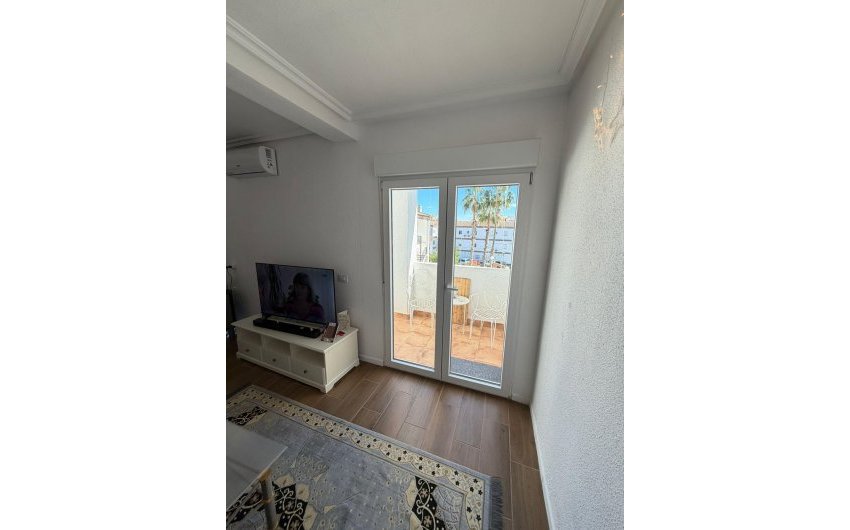 Revente - Apartment -
Torrevieja - Punta Prima