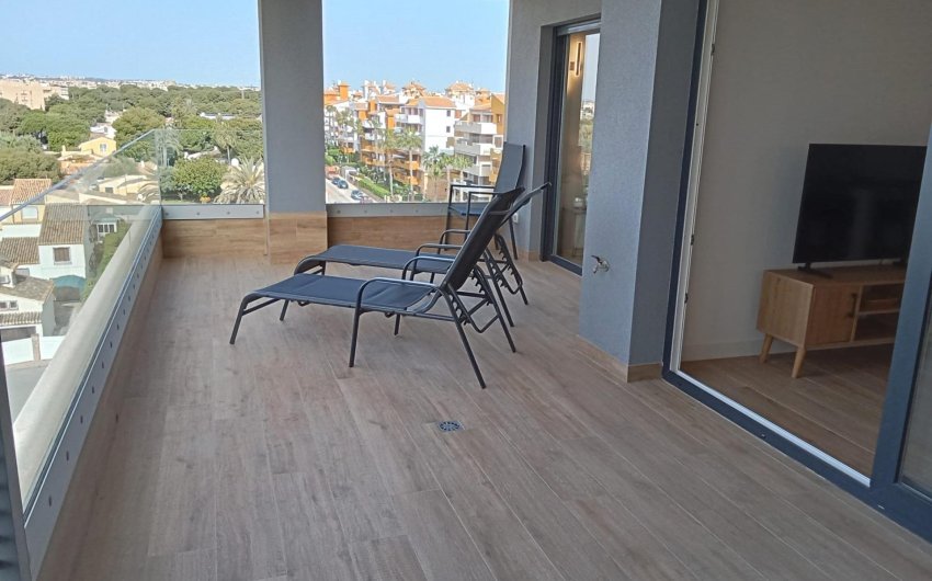 Revente - Apartment -
Torrevieja - Punta Prima