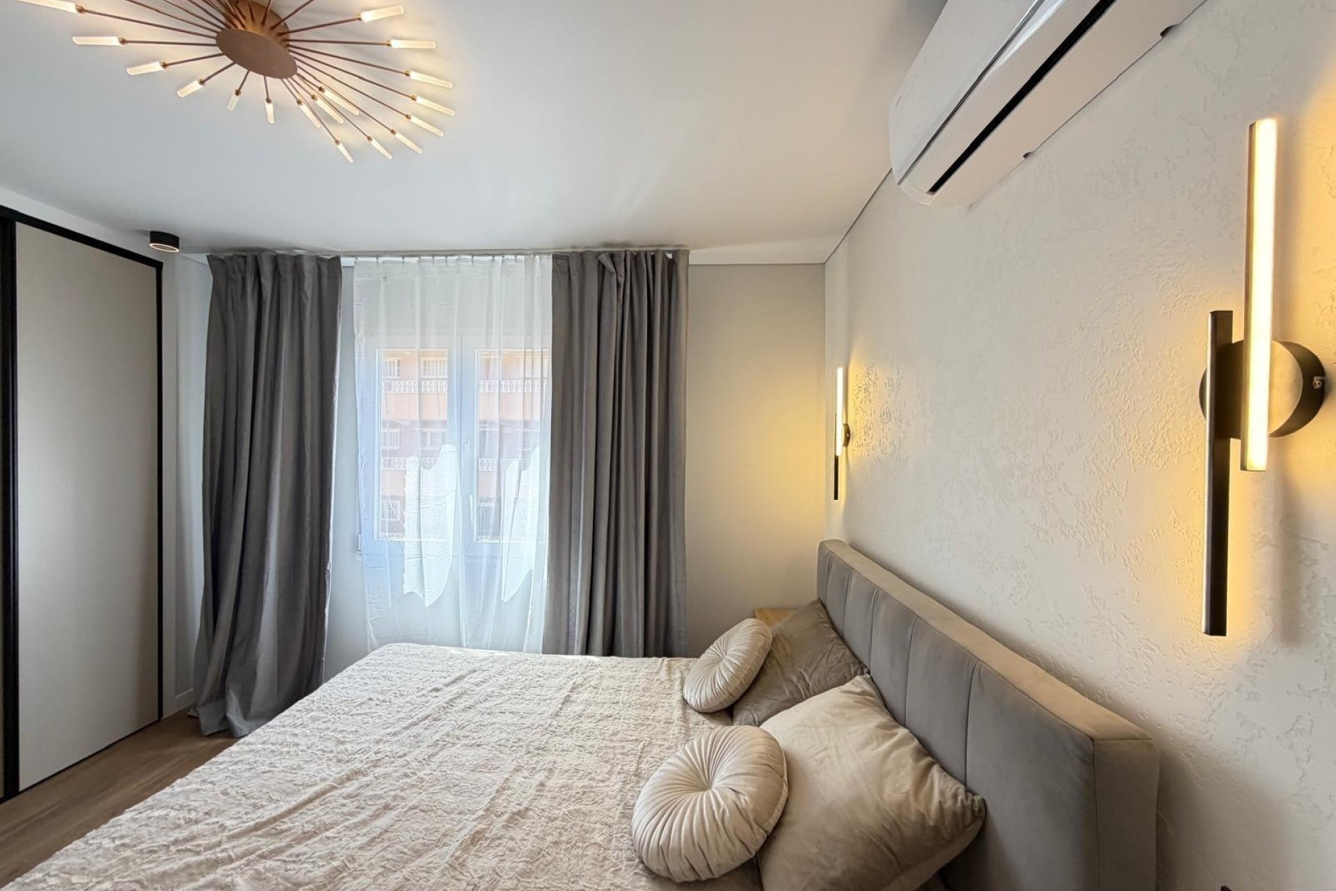 Revente - Apartment -
Torrevieja - Punta Prima