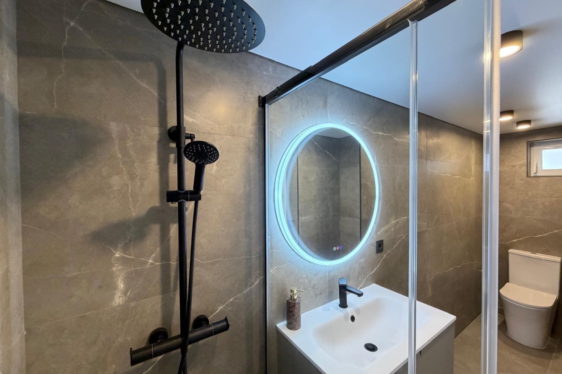 Revente - Apartment -
Torrevieja - Punta Prima
