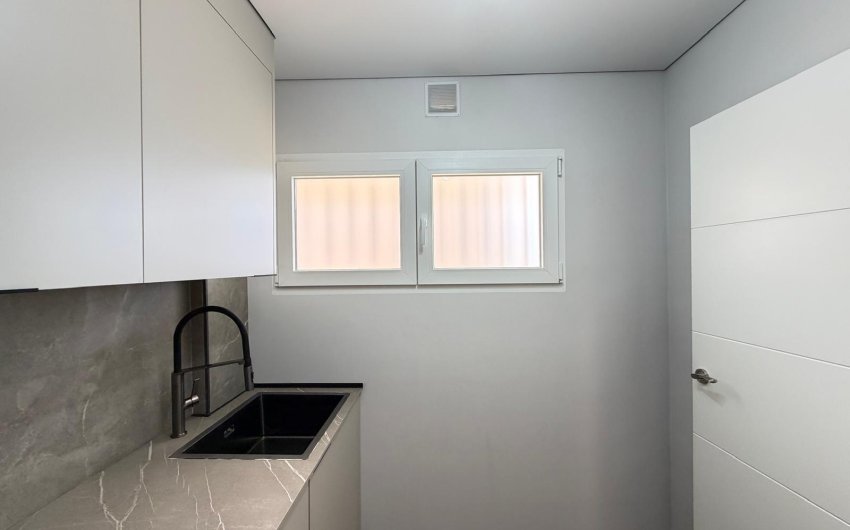 Revente - Apartment -
Torrevieja - Punta Prima