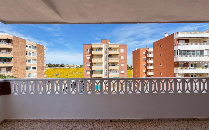 Revente - Apartment -
Torrevieja - Punta Prima