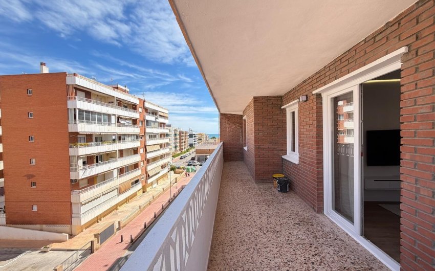 Revente - Apartment -
Torrevieja - Punta Prima