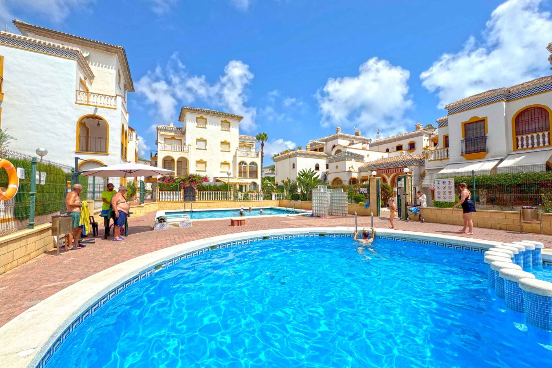 Revente - Apartment -
Torrevieja - Torrelamata - La Mata