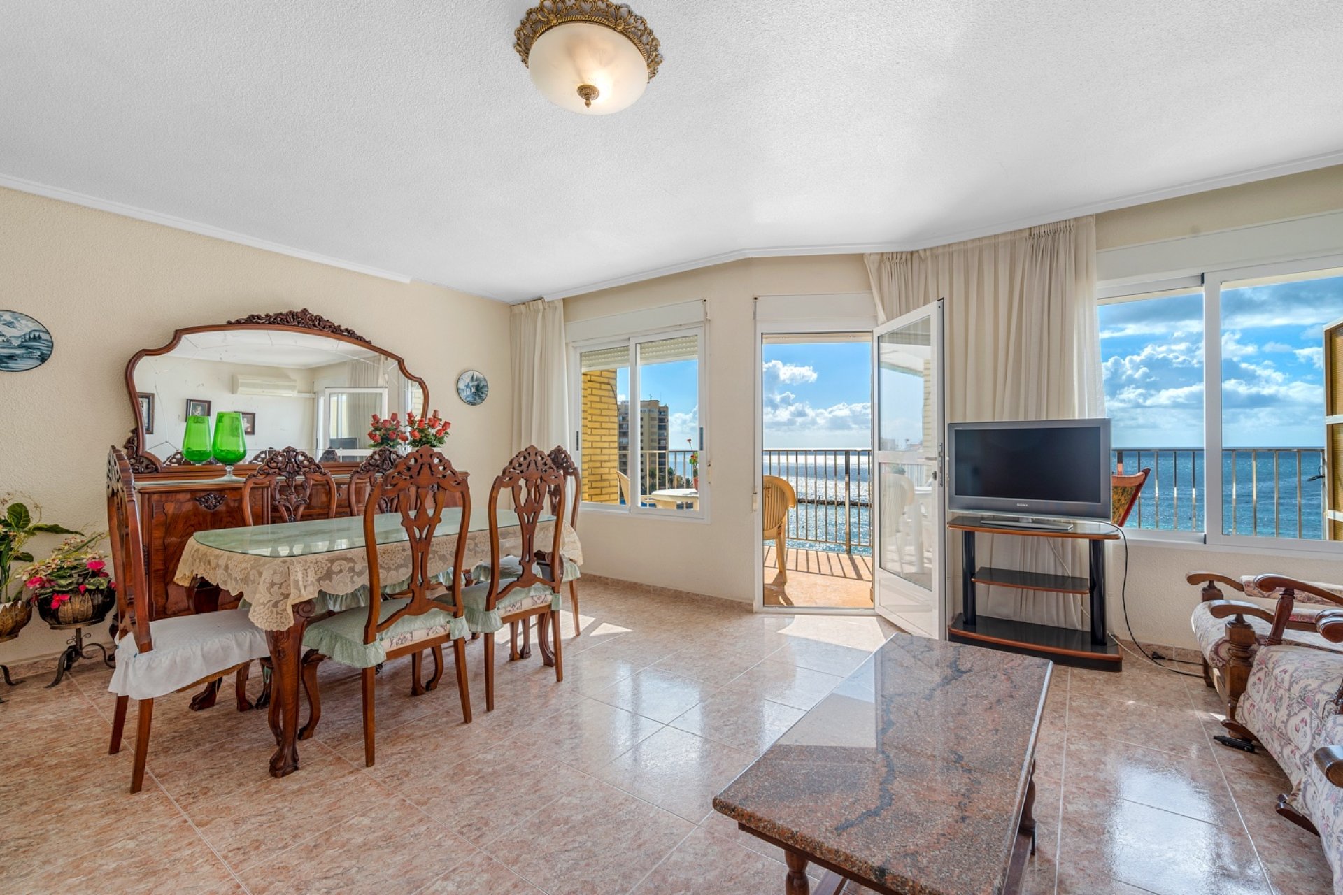 Revente - Apartment -
Torrevieja