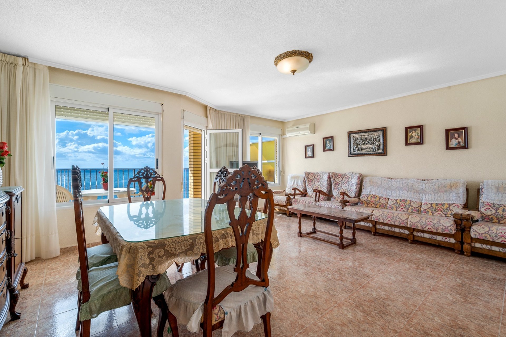 Revente - Apartment -
Torrevieja