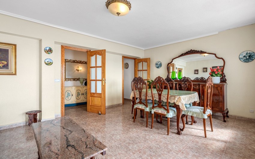 Revente - Apartment -
Torrevieja