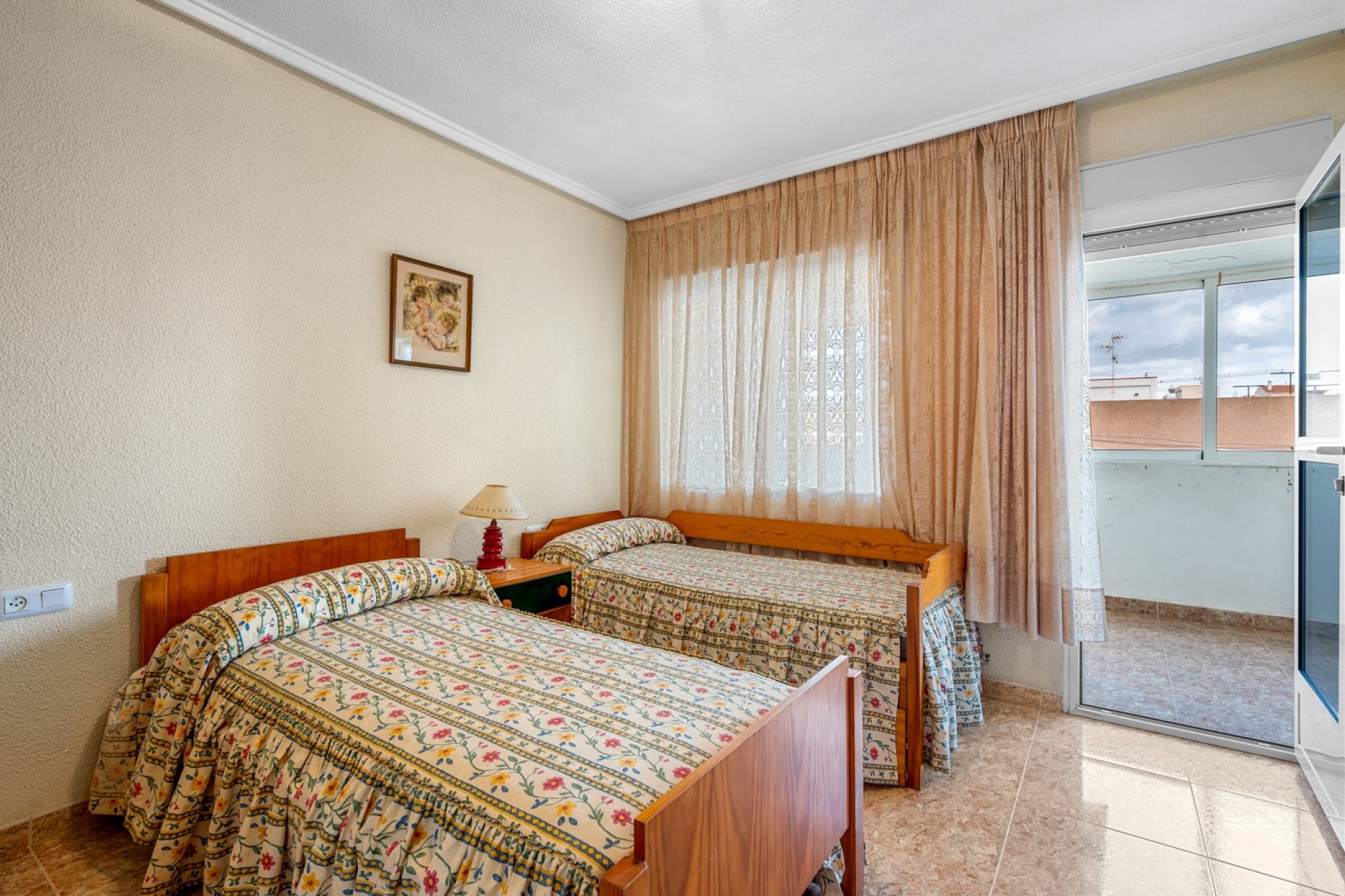 Revente - Apartment -
Torrevieja