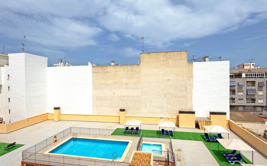 Revente - Apartment -
Torrevieja