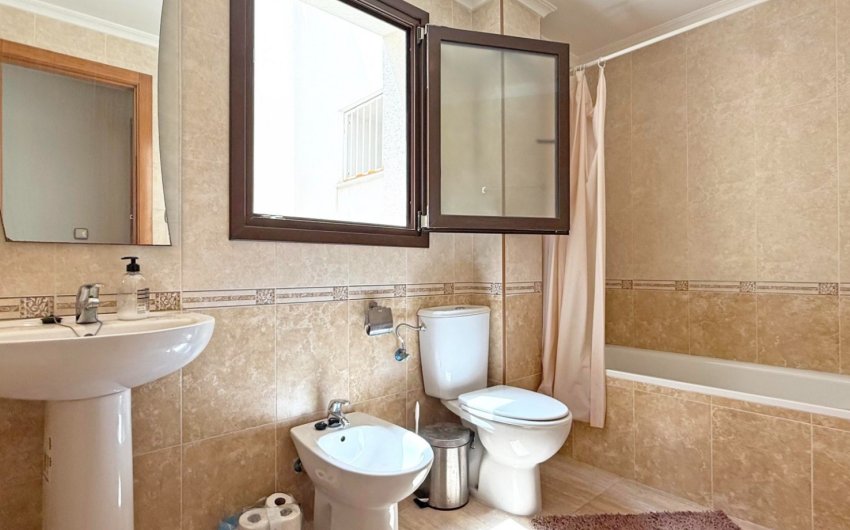 Revente - Apartment -
Torrevieja