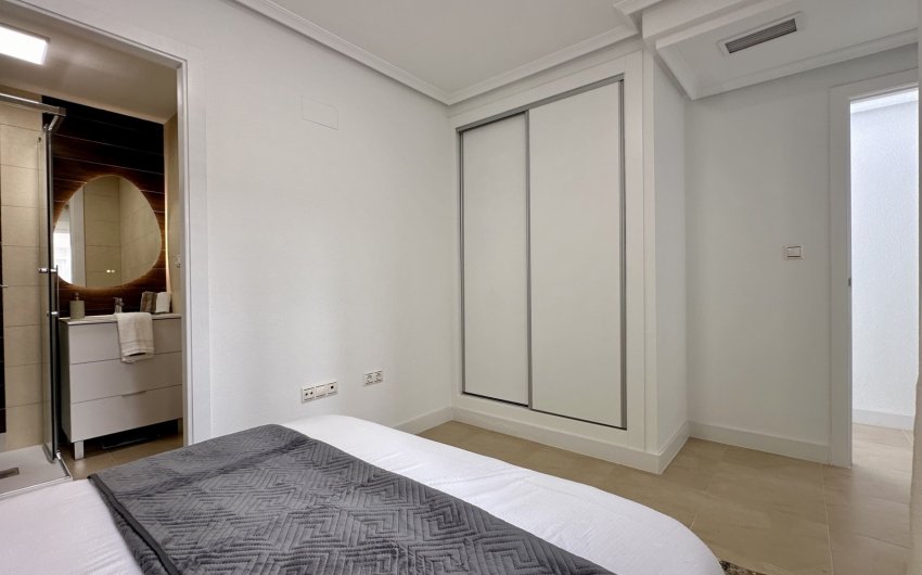 Revente - Apartment -
Torrevieja