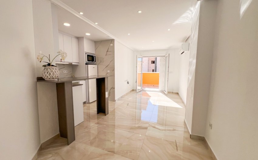 Revente - Apartment -
Torrevieja