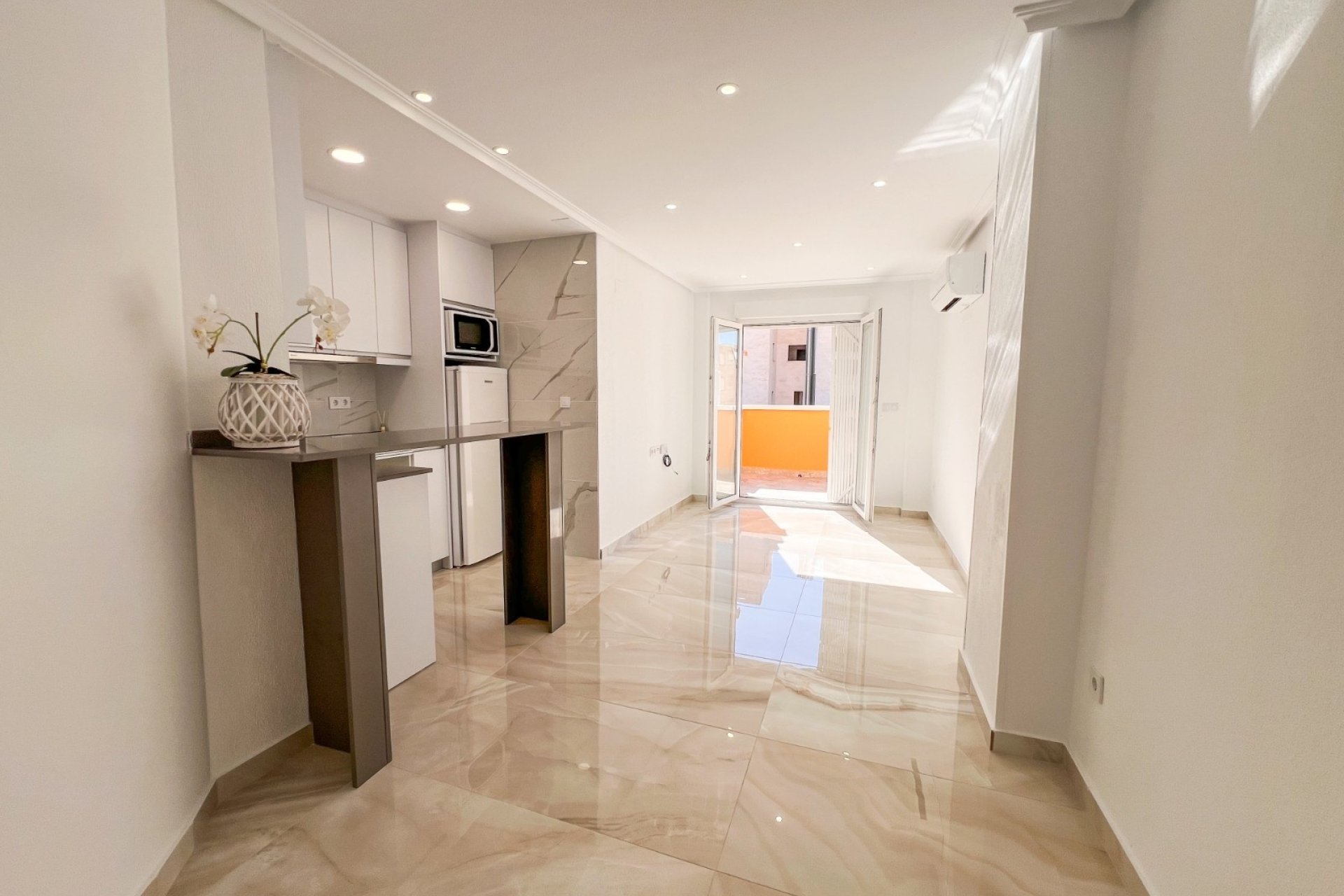 Revente - Apartment -
Torrevieja